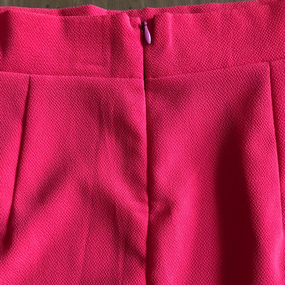 RED RUFFLE SKIRT - Picture 4 of 4